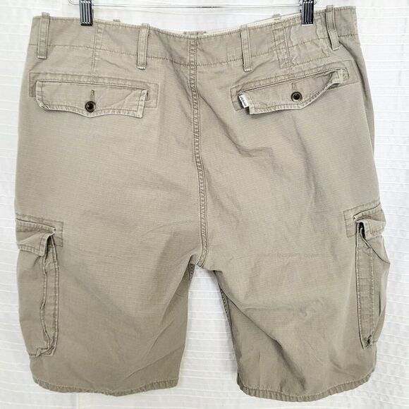 Levi's Ripstop Cargo Shorts Relaxed Fit Khaki Tan Men's 36 SEE DESC - Picture 8 of 9